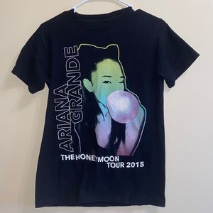 Ariana Grande Sweet Thank You Tour Christmas Black Unisex S-2345XL T-Shirt V057 Ariana Grande Sweet Thank You Tour Christmas Black Unisex S-2345XL T-Shirt V057